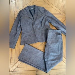 Size 12 blue pantsuit New York & co